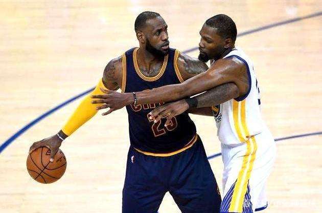 湖人危咦？马刺本赛季前10次领先15分最终战绩为9胜1负（湖人堪忧？马刺本季前10次建立15分领先时战绩9胜1负）