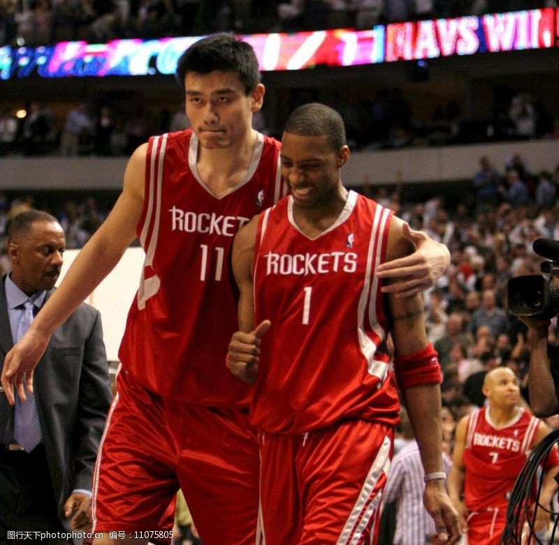 判若两队，武汉三镇前14轮5胜3平6负，后16轮1胜4平11负（两极反差！武汉三镇前14轮5胜3平6负，后16轮仅1胜4平11负）