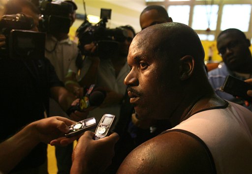 萨里：我们赢米兰是合理的；因西涅就像我儿子，俱乐部会决定（萨里：击败米兰合情合理；因西涅如我儿子，去留由俱乐部定夺）