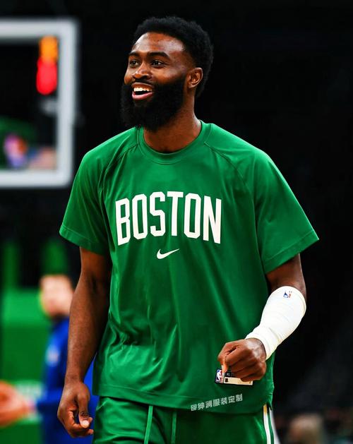 火箭飞升四级跳，毕包小将塞尔顿两个月内在五项赛事上演首秀（火箭式四级跃升，毕包小将塞尔顿两月内五线齐迎处子秀）