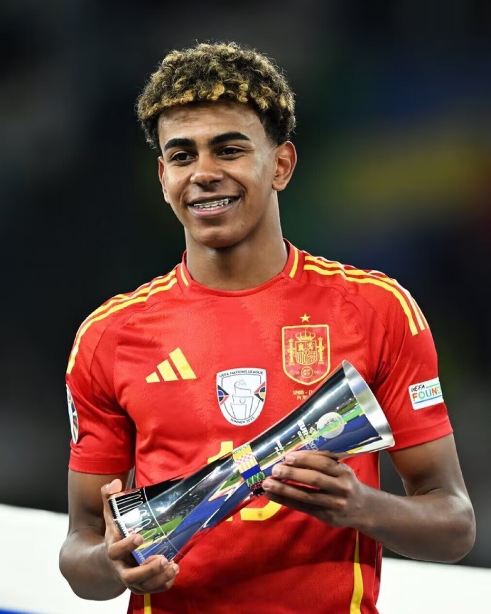 于帕梅卡诺：孔帕尼非常出色，我欠他很多；事情还没有结束（于帕梅卡诺：孔帕尼能力出众，我对他心怀感激；一切尚未结束）