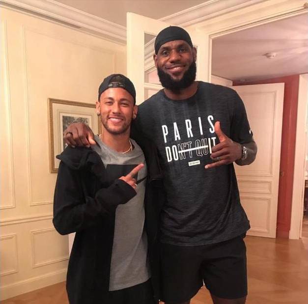 欧冠联赛淘汰赛精彩瞬间回顾（欧冠淘汰赛高光时刻集锦）