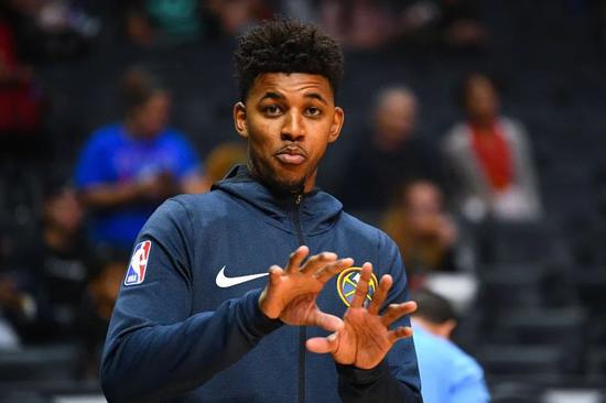 自苏牙以来，斯韦德贝里是首位西甲对皇马连续三场破门的外援（苏亚雷斯之后，斯韦德贝里成西甲首位对皇马连续三场破门的外援）