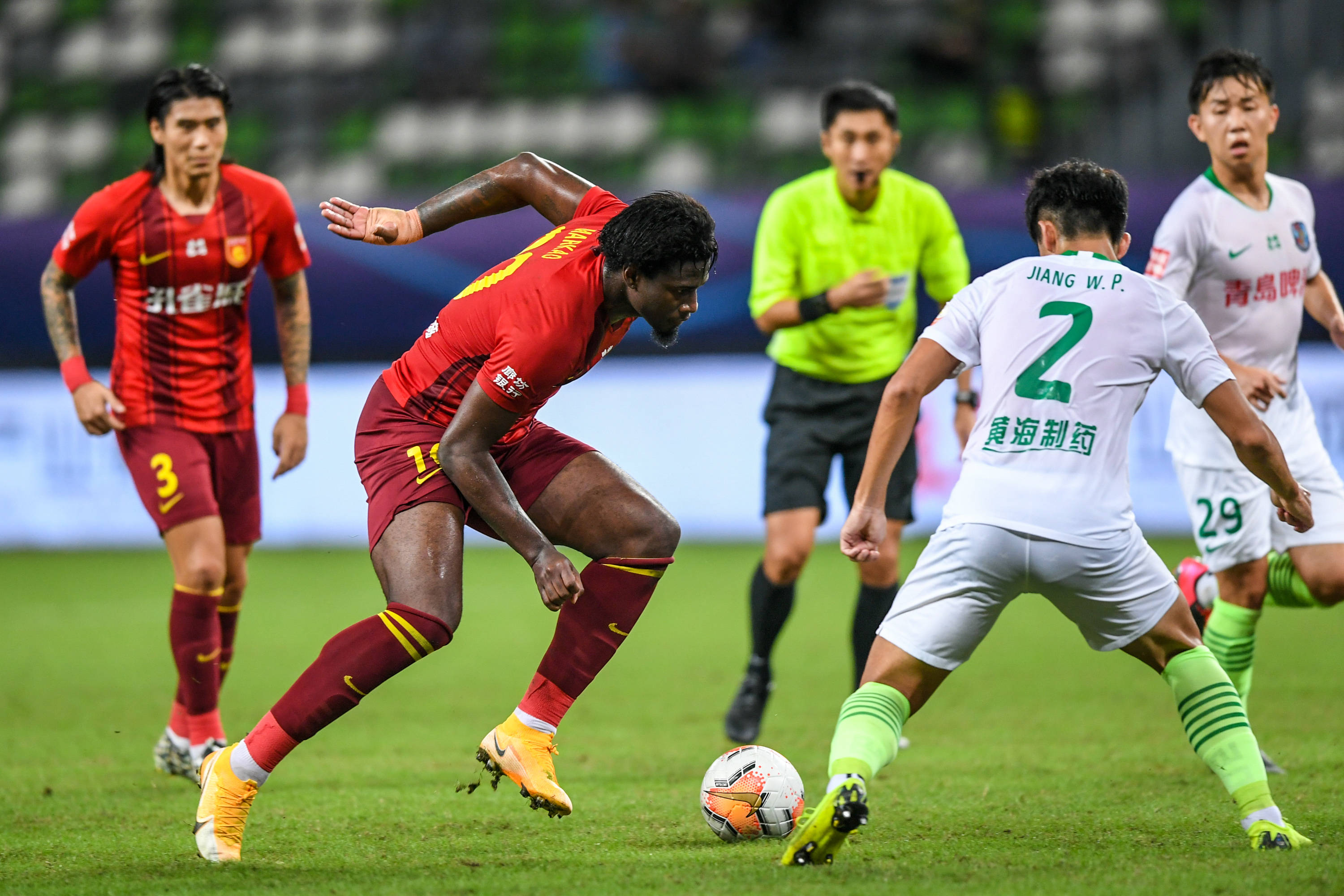 马塞利诺：黄潜纸面实力比帕福斯强，但这并不能保证球队赢球（马塞利诺：黄潜纸面占优于帕福斯，但胜利并非板上钉钉）