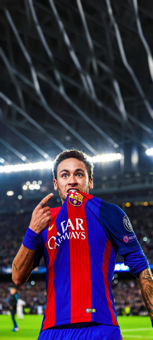 TA：莫斯克拉的贡献远不止是“临时救火”，他完全封锁了凯恩（TA：莫斯克拉的作用远超权宜之计，他彻底冻结了凯恩）