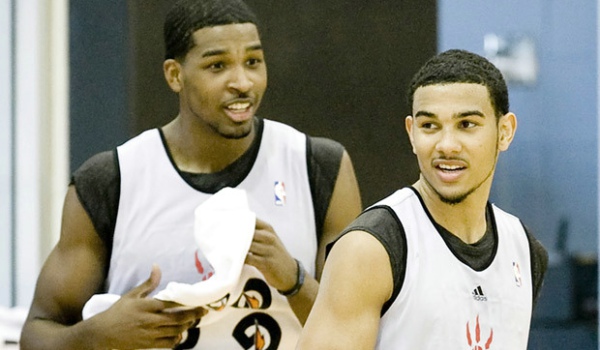 TA分析3-5-2阵型：从翼卫驱动到双锋美学，弱队逆袭制胜之道（TA解读3-5-2：由翼卫驱动到双前锋之美，弱旅逆袭的取胜之道）