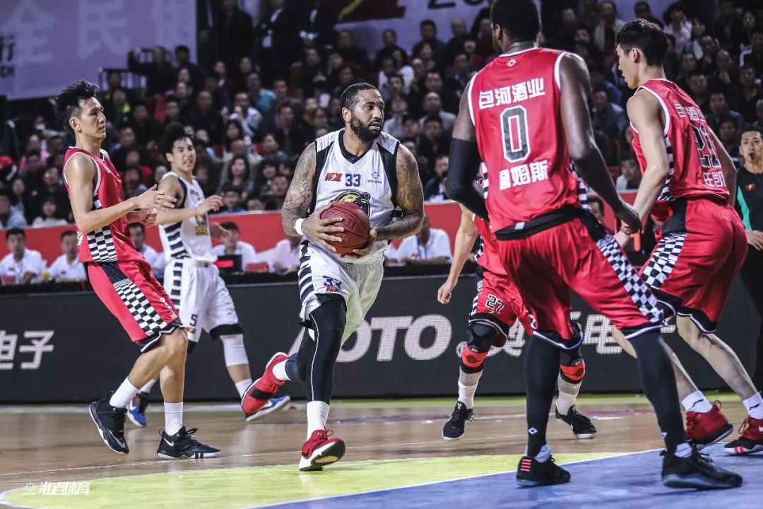 巴萨连续34场西甲进球，为2019年以来球队最长连场进球纪录（巴萨西甲连续34场破门，创2019年以来队史最长进球连场纪录）